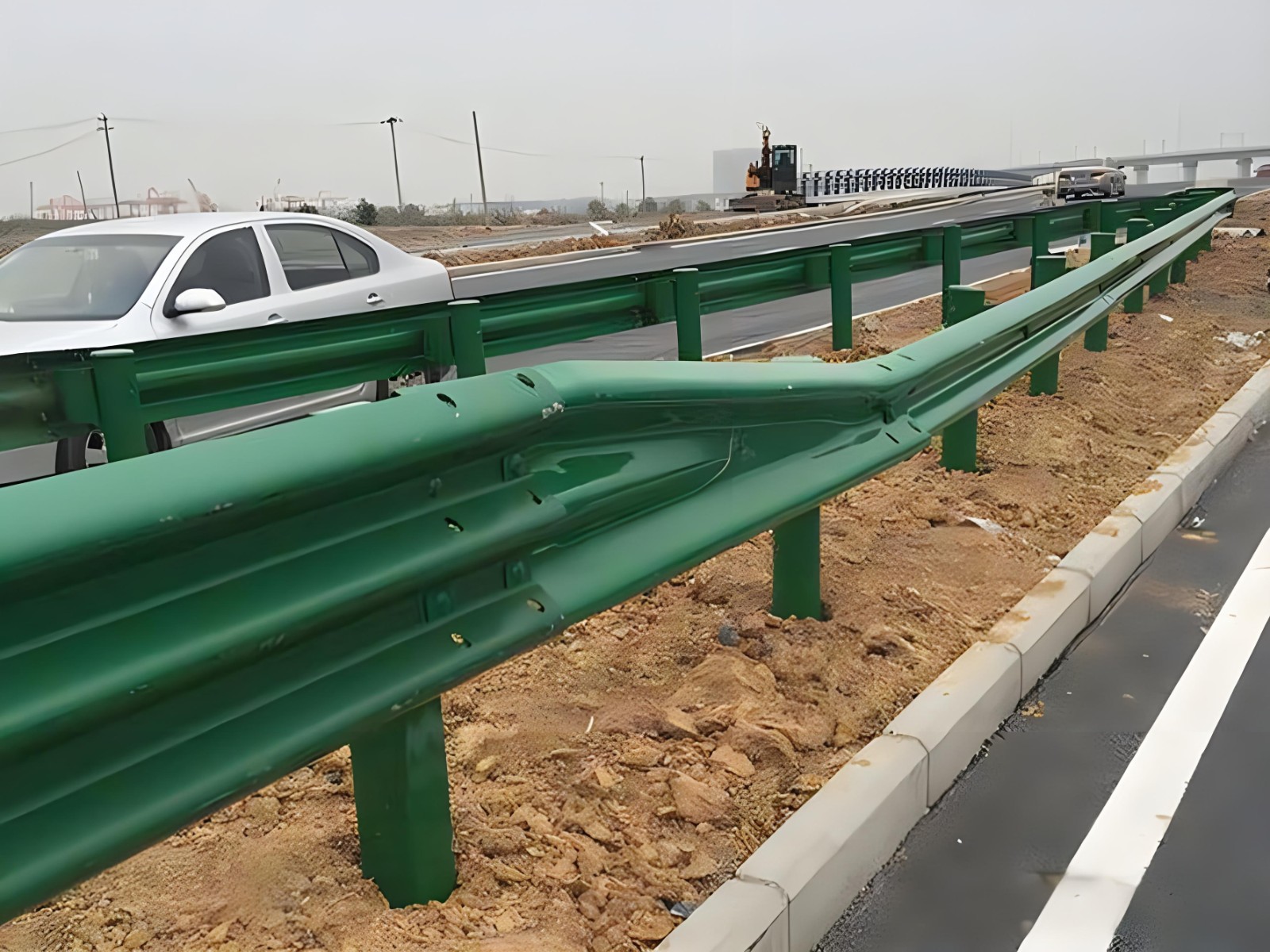 汉中高速波形护栏板日常维护方案确保道路安全新举措
